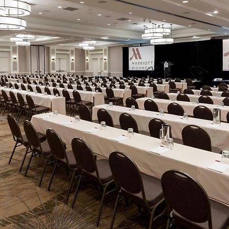 Richmond Marriott Hotel Ngoại thất bức ảnh