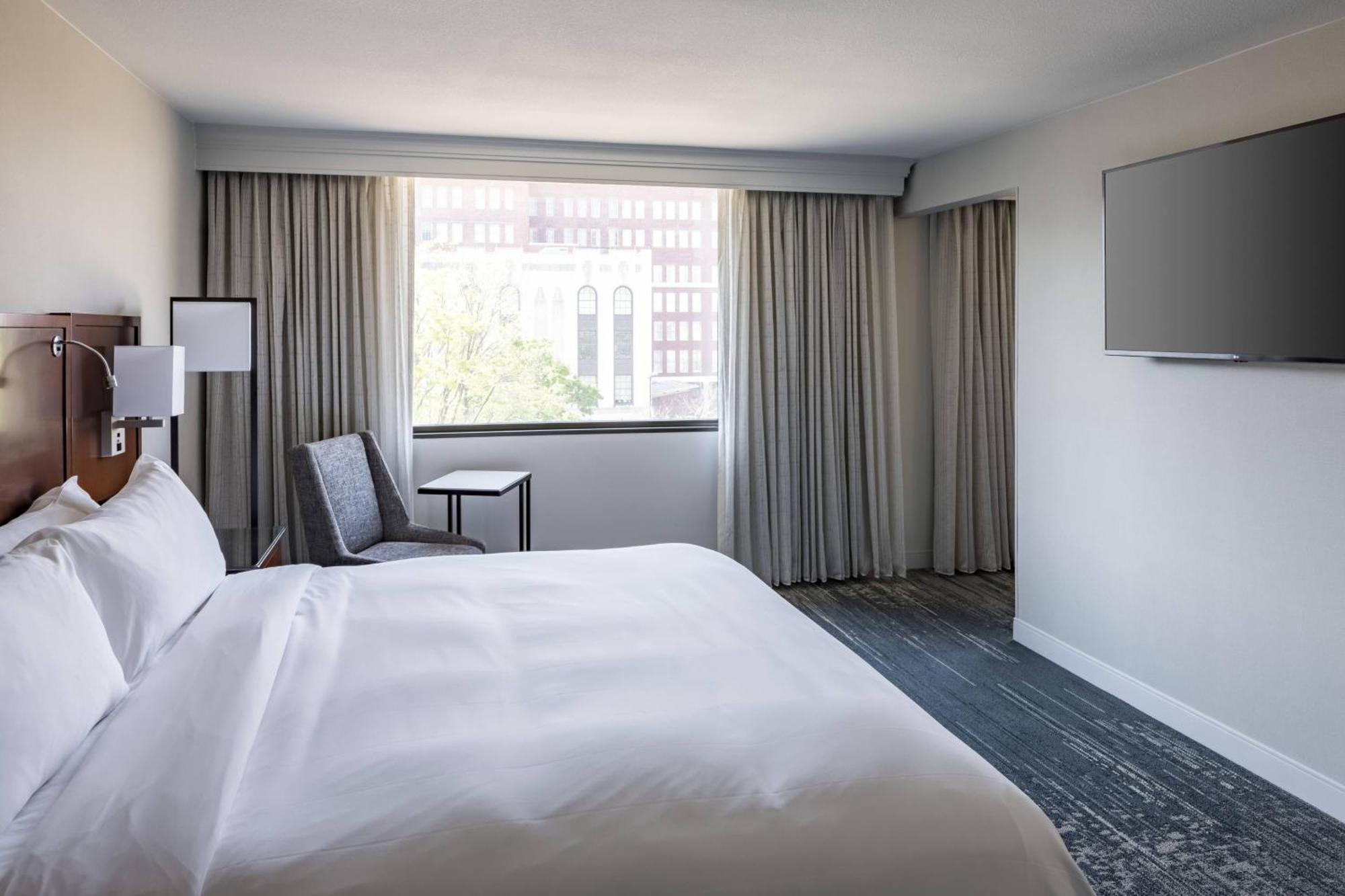 Richmond Marriott Hotel Ngoại thất bức ảnh