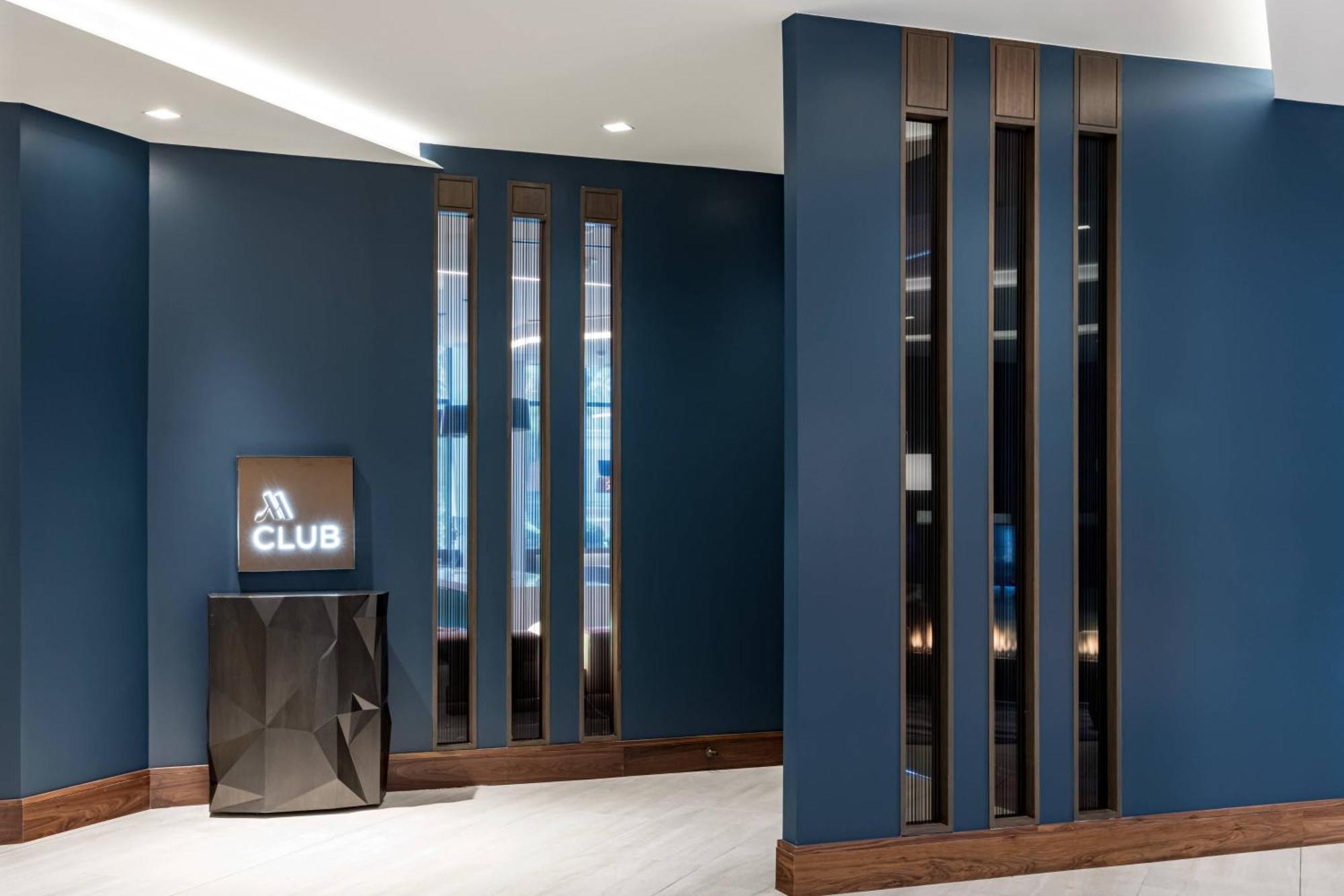 Richmond Marriott Hotel Ngoại thất bức ảnh